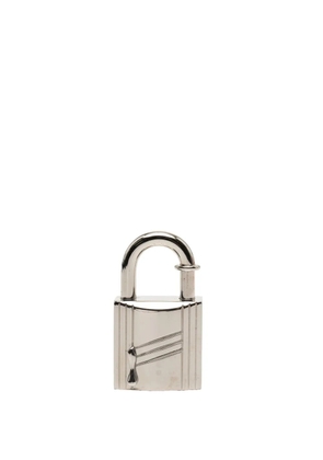 Hermès Pre-Owned 1998 Palladium Plated Annee Arbre Cadena Lock Charm - Silver