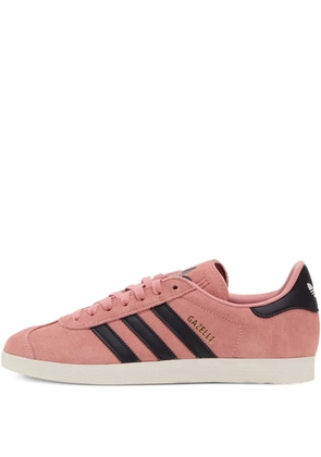 adidas Gazelle three-stripe suede sneakers - Pink