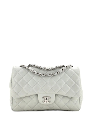 CHANEL Pre-Owned Classic Single Flap Bag Quilted Caviar Jumbo shoulder bag - Grey