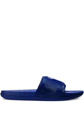 Nike Kobe logo-print flip flops - Blue