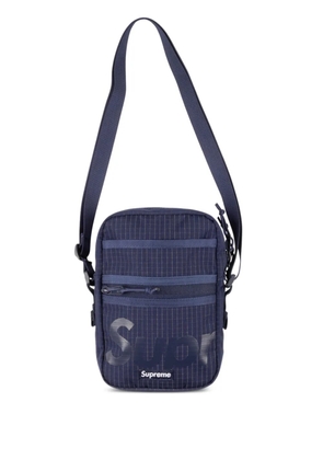 Supreme logo-print grid-pattern shoulder bag - Blue