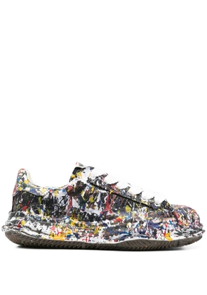 Maison MIHARA YASUHIRO paint-splatter sneakers - Black