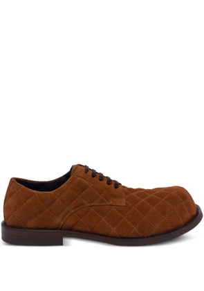 Moschino quilted lace-up shoes - Brown