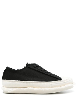 Yohji Yamamoto frayed sneakers - Black