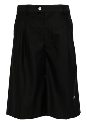 C2h4 Staff Uniform logo-plaque shorts - Black