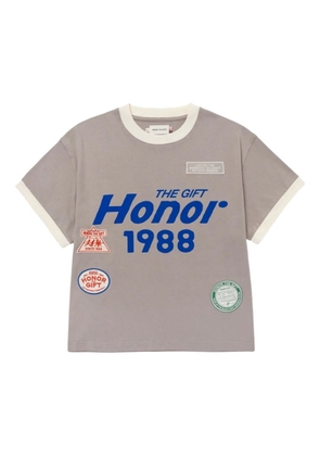 Honor The Gift logo-patch cotton T-shirt - Grey