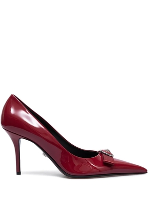 Versace 90mm bow-embellished pointed-toe pumps - Red
