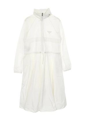 Prada Pre-Owned 2000s hooded logo-plate dress - White