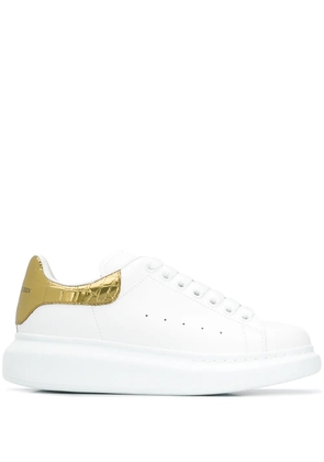 Alexander McQueen metallic Oversized low-top sneakers - White