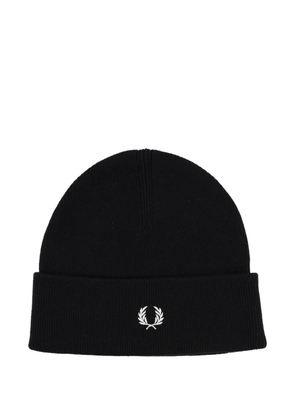 Fred Perry embroidered beanie hat - Black
