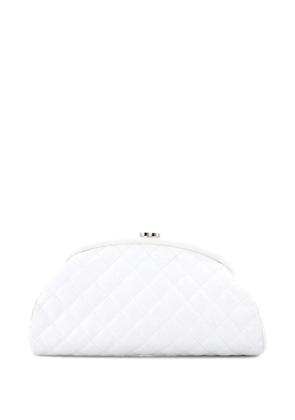 CHANEL Pre-Owned Timeless Quilted Caviar clutch bag - White