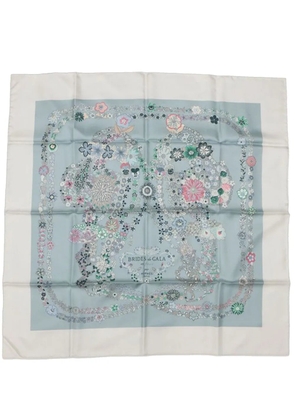 Hermès Pre-Owned 2020-2025 Brides de Gala en Fleurs Silk Scarf 90 scarves - Blue