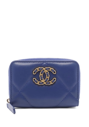 CHANEL Pre-Owned 2021 19 CC-logo quilted zip coin purse - Blue