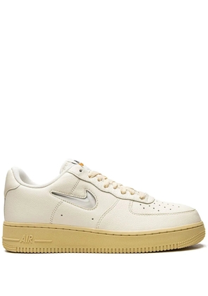 Nike Air Force 1 Jewel 'Coconut Milk' sneakers - Neutrals