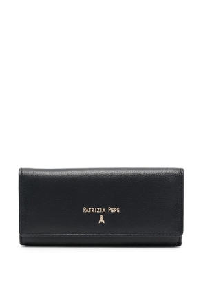 Patrizia Pepe leather logo-detail purse - Black