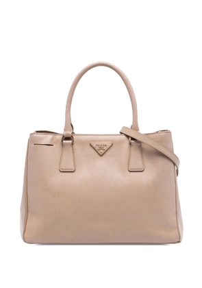 Prada Pre-Owned 2010-2025 Large Saffiano Lux Galleria Double Zip satchel - Brown