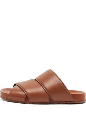 Bottega Veneta Pre-Owned criss-cross leather flat sandals - Brown