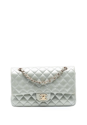 CHANEL Pre-Owned 2011 Medium Classic Iridescent Lambskin Double Flap shoulder bag - Silver