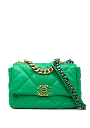 CHANEL Pre-Owned 2020 Medium Lambskin 19 Flap satchel - Green