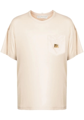Advisory Board Crystals logo-patch short-sleeve T-shirt - Neutrals