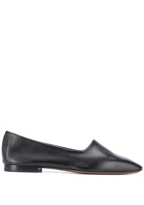 ATP Atelier square toe loafers - Black