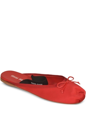 Miu Miu bow-detail mules - Red