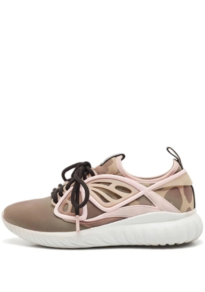 Sophia Webster butterfly-wing sneakers - Brown