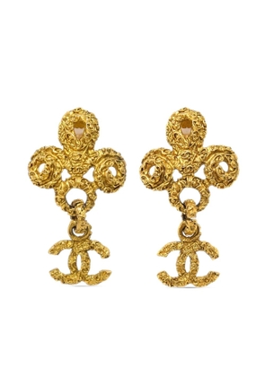CHANEL Pre-Owned 1993 Florentine clip-on earrings - Gold