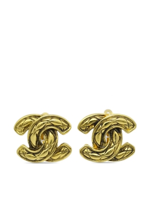 CHANEL Pre-Owned CC-logo gold-pleated clip-on earrings