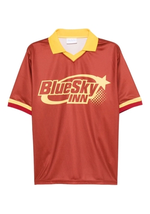 BLUE SKY INN logo-print soccer T-shirt - Red