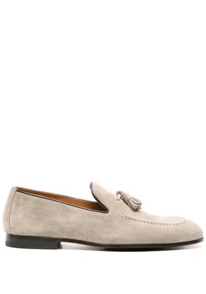 Doucal's tassel-detail suede loafers - Neutrals