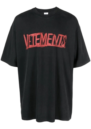 VETEMENTS graphic-print cotton T-shirt - Black