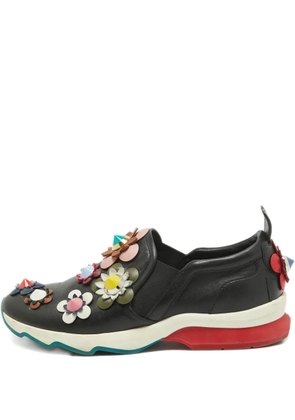 Fendi Pre-Owned floral-appliqué leather sneakers - Black