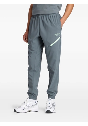 New Balance logo-detail jogger - Grey