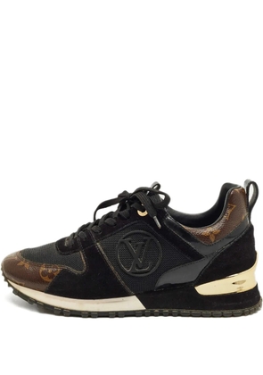 Louis Vuitton Pre-Owned logo detail monogram trainers - Black