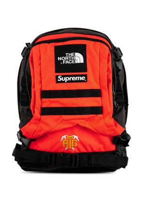 Supreme x The North Face backpack - Red