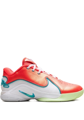 Nike LeBron 22 'Christmas' sneakers - Orange