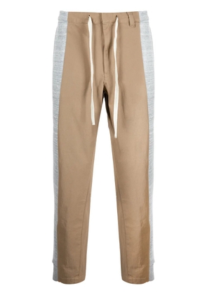 ROMEO HUNTE panelled drawstring chinos - Brown