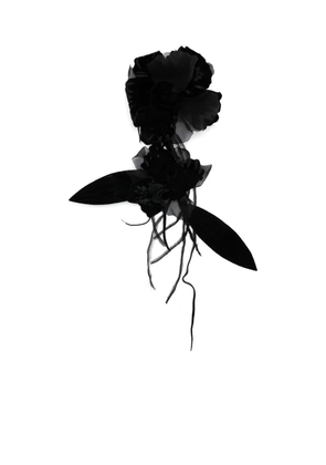 Alberta Ferretti rose-detail frayed-edges brooch - Black
