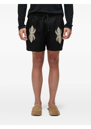 Osklen leaf-embroidered bermuda shorts - Black