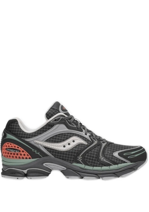 Saucony Progrid Triumph 4 low-top sneakers - Black