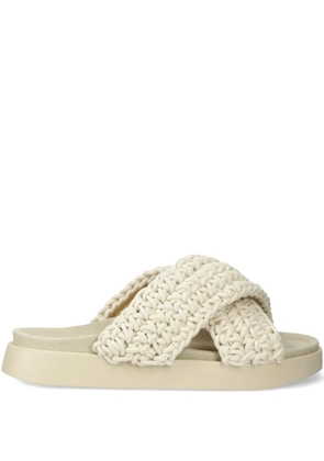 Inuikii woven sandals - White