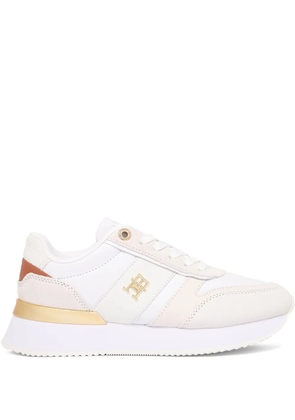 Tommy Hilfiger logo-embroidered sneakers - Neutrals