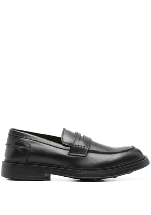 Doucal's penny-slot leather loafers - Black