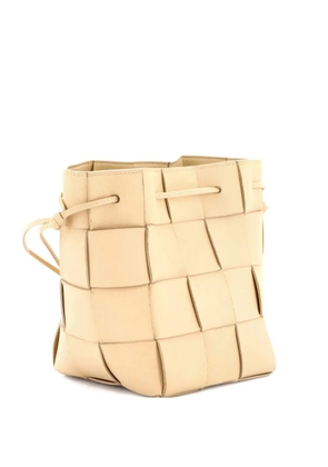 Bottega Veneta Pre-Owned Cassette Maxi Intrecciato Leather Small bucket bag - Neutrals