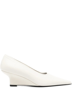 TOTEME 55mm Sharp nappa wedge pumps - White