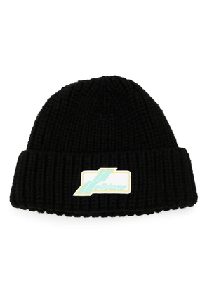We11done logo-appliqué wool beanie - Black