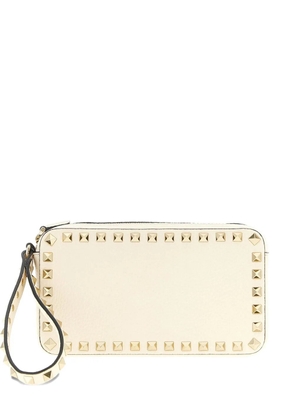 Valentino Garavani Ruckstud wrist-strap clutch bag - Neutrals