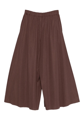 Pleats Please Issey Miyake pleated cropped trousers - Brown