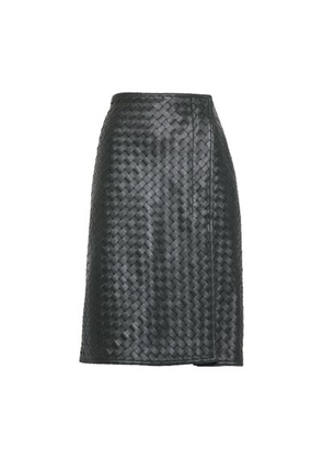 Intrecciato leather skirt
